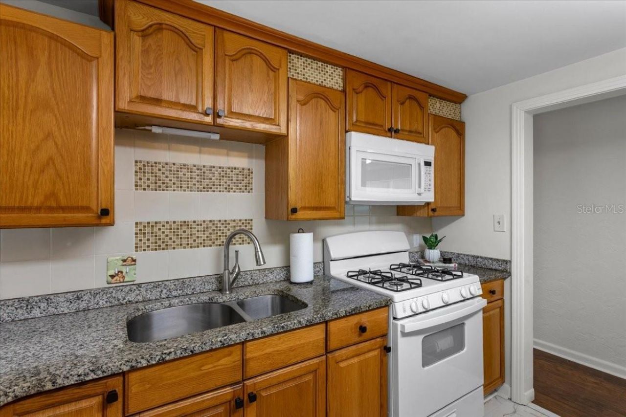 1116 NW 32nd Avenue, Gainesville, FL 32609 Photo