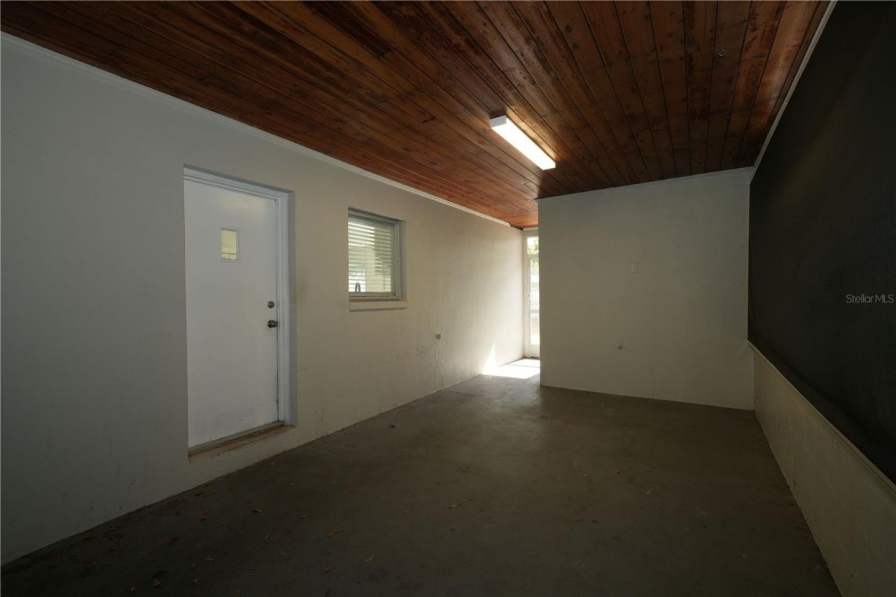 4517 S Clark Avenue , Tampa, FL 33611 Photo