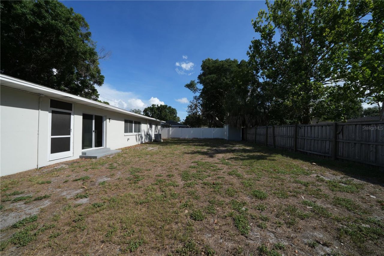 4517 S Clark Avenue , Tampa, FL 33611 Photo