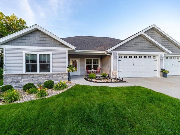 660 Lakeview Avenue, Merrimac, WI 53561