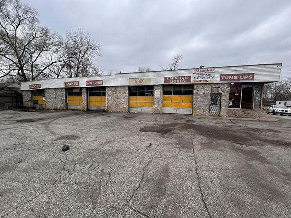 2000 W Ridge Road , Gary, IN 46408