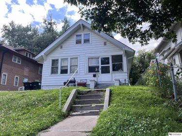 2808 N 45th Street, Omaha, NE 68104