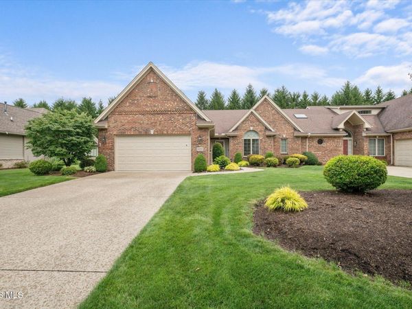 3835 Deer Valley Lane , Maumee, OH 43537