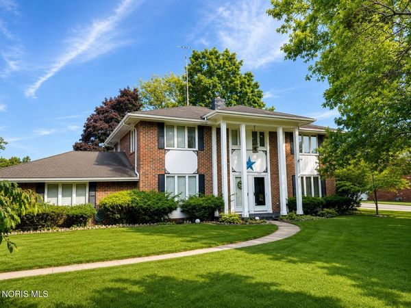 5751 Cresthaven Lane , Toledo, OH 43614