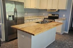 667 Higgins Road photo 4