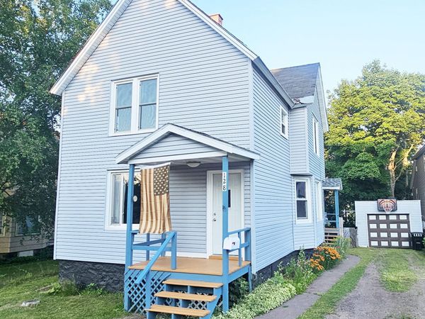 128 Pewabic Street, Calumet Twp, MI 49913