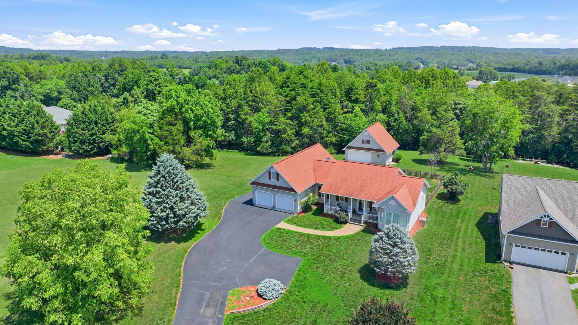 95 Sunny Field Rd, Wirtz, VA 24184 Main Photo