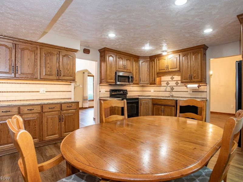 14667 Trenton Avenue, Strongsville, OH 44136 Photo 12