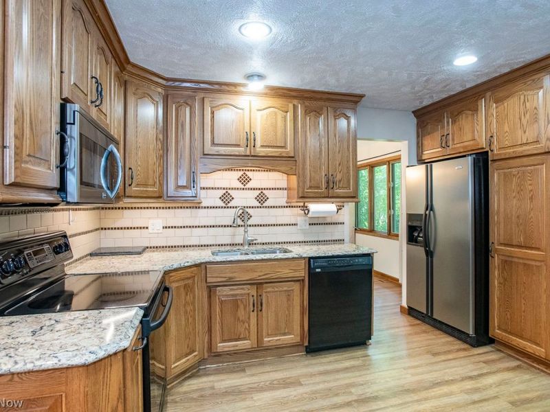 14667 Trenton Avenue, Strongsville, OH 44136 Photo 12