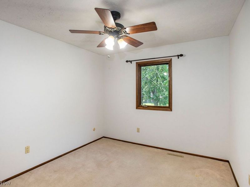 14667 Trenton Avenue, Strongsville, OH 44136 Photo 32