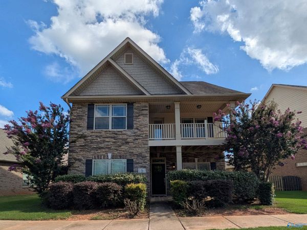 8 Leyland Drive SW, Huntsville, AL 35824