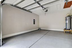 730 Anderson Street photo 4