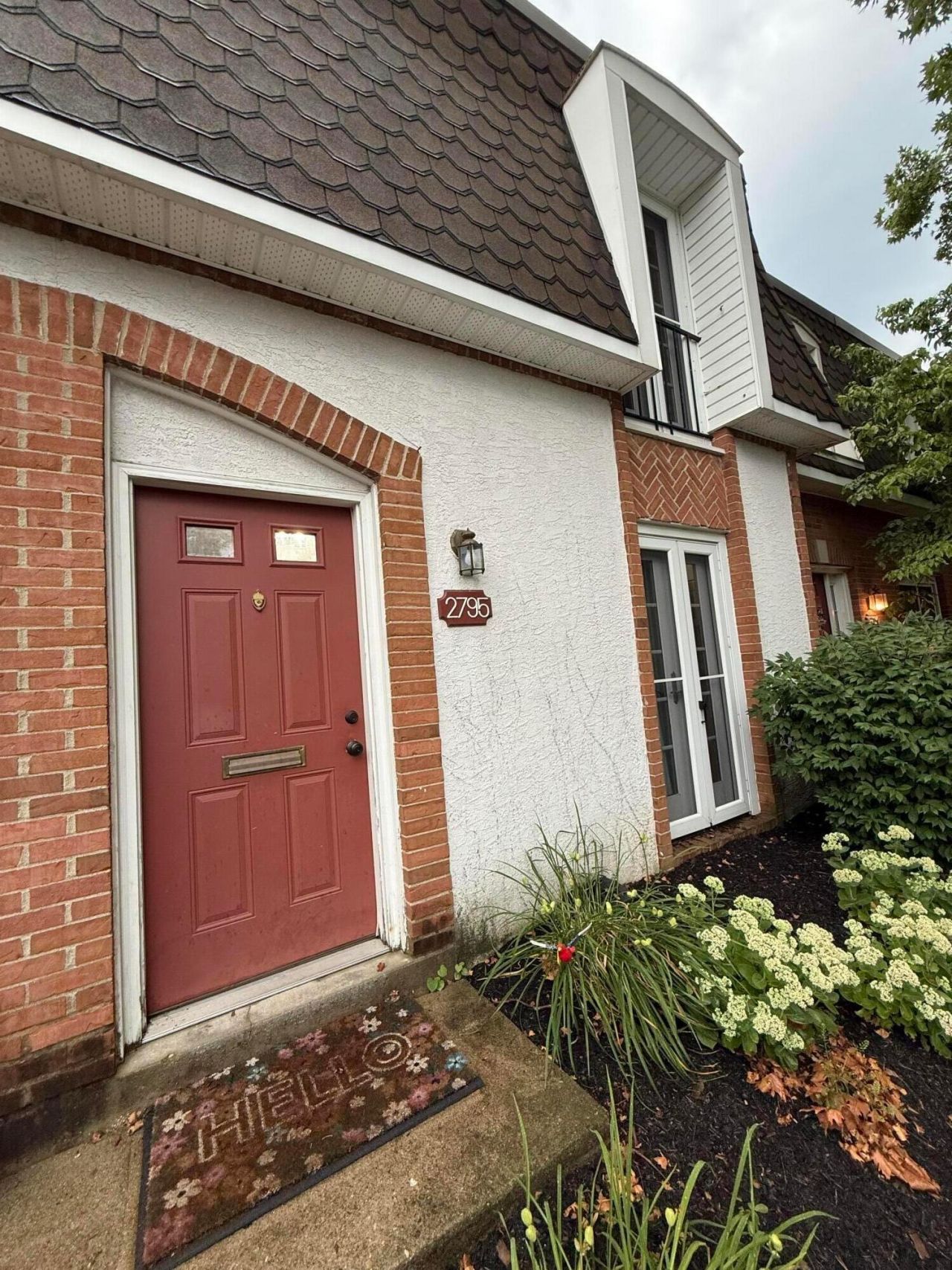 2795 Chateau Circle , Unit 50, Columbus, OH 43221 Main Photo