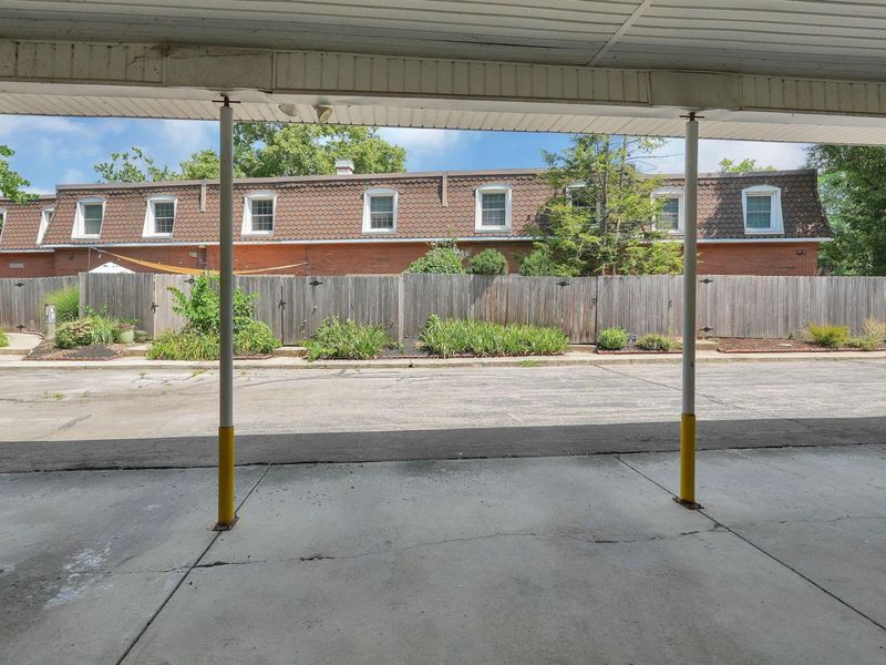 2795 Chateau Circle, Unit 50, Columbus, OH 43221 Photo 28