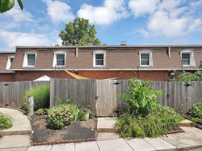 2795 Chateau Circle, Unit 50, Columbus, OH 43221 Photo 29