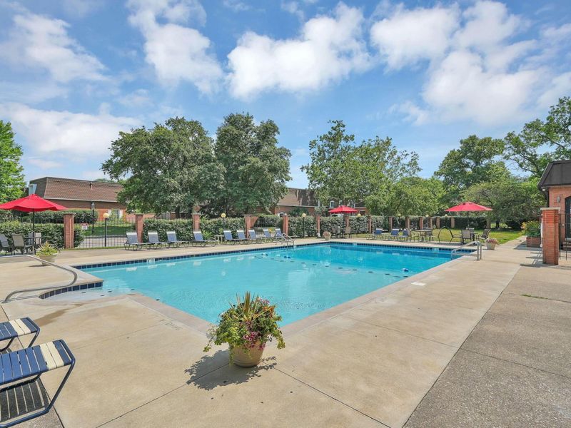 2795 Chateau Circle, Unit 50, Columbus, OH 43221 Photo 30