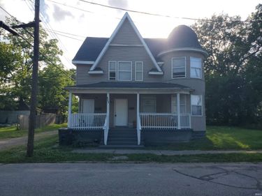 1711 S Saint Joseph Street, South Bend, IN 46613