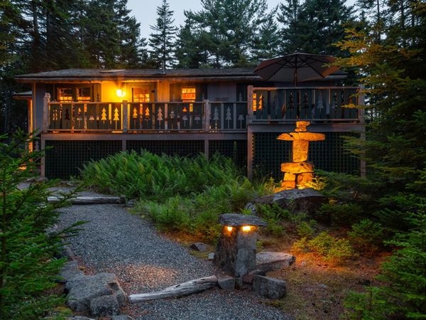 41 Fernald Point Road, Southwest Harbor, ME 04679