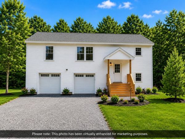 9 Oakland Street , Saco, ME 04072