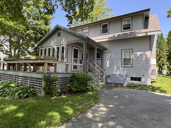 8 Sterling Street , Ellsworth, ME 04605