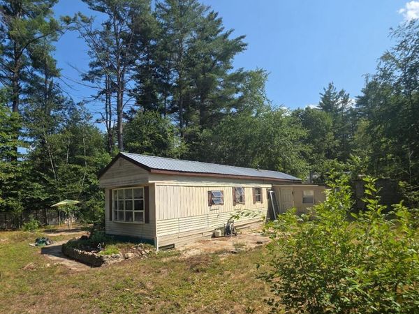 8 Apache Lane , Lebanon, ME 04027