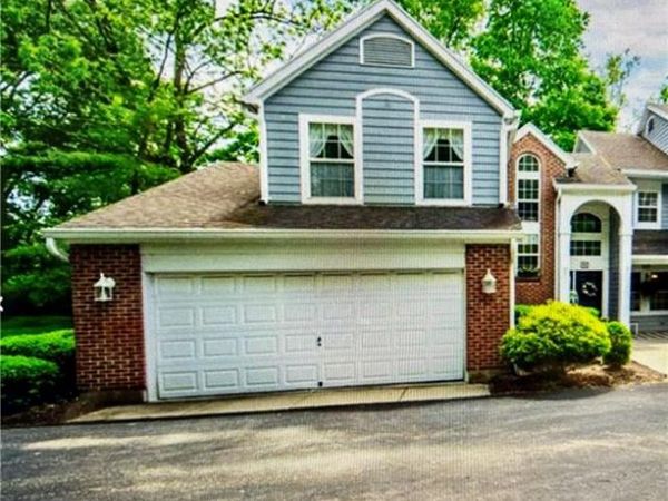 302 Elmwood Drive, Springboro, OH 45066