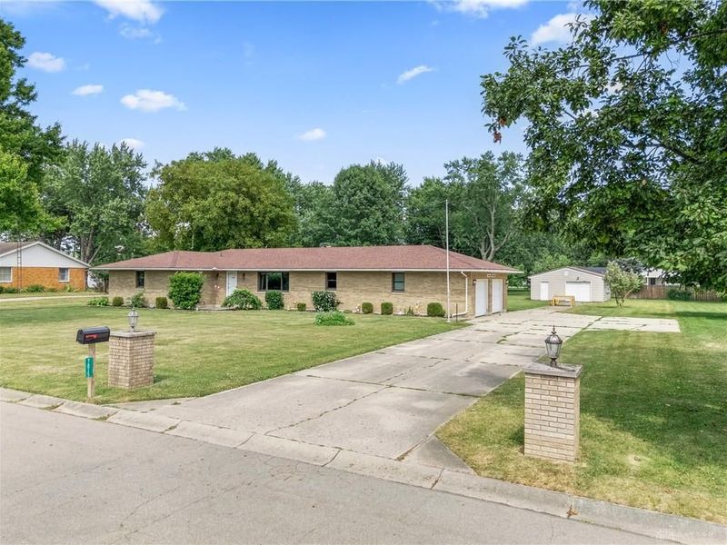 7815 Windham Road, Bethel Township, OH 45371 Photo 2