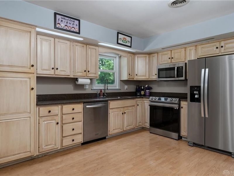 7815 Windham Road, Bethel Township, OH 45371 Photo 6