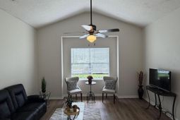 232 Brookshire Road photo 4