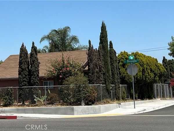 10001 Vine Street, Bloomington, CA 92316