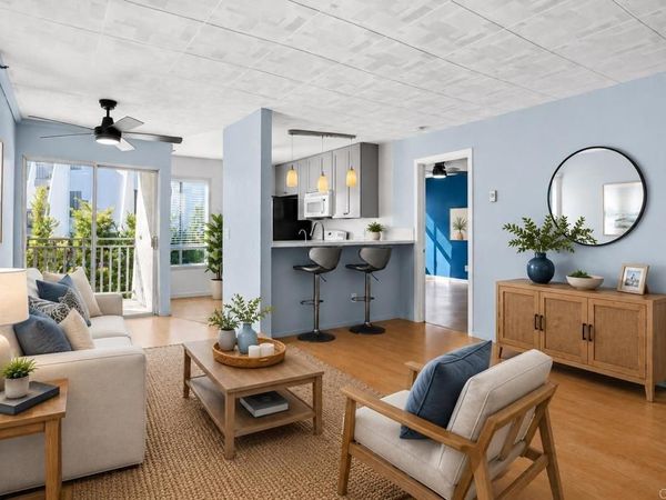 7506 Parkway Drive, Unit 201, La Mesa, CA 91942