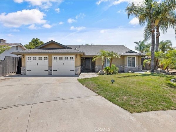 2175 Beechwood Court, Hanford, CA 93230