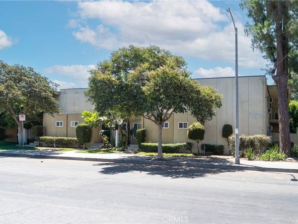 11138 Aqua Vista, Unit 17, Studio City, CA 91602