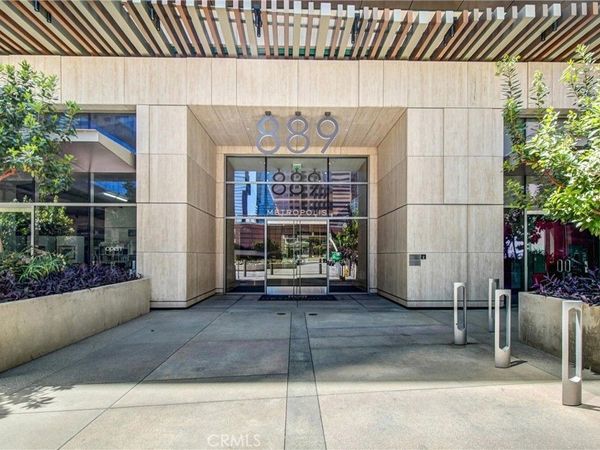 889 Francisco Street, Unit 1710, Los Angeles, CA 90017