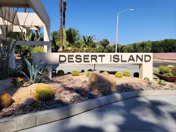 910 Island Drive, Unit 114, Rancho Mirage, CA 92270