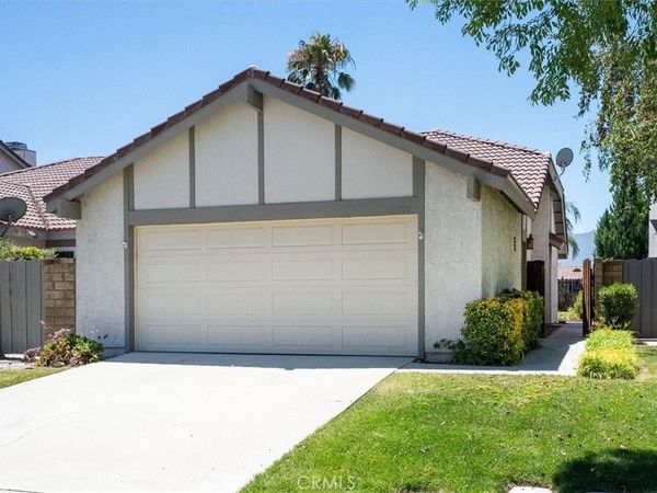 15822 Ada Street, Canyon Country, CA 91387