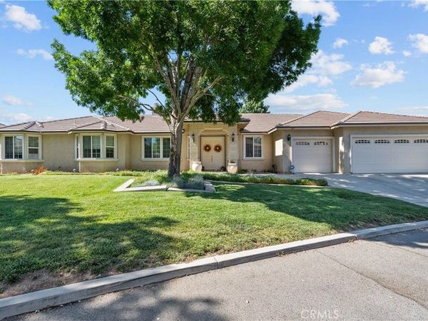 239 Hawk Lane, Palmdale, CA 93551