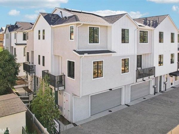 2338 Golden Blaze Glen, Escondido, CA 92025