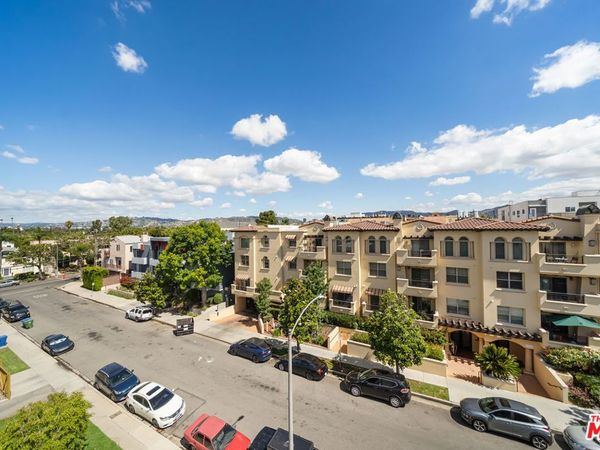 5030 Rosewood Avenue, Unit 504, Los Angeles, CA 90004