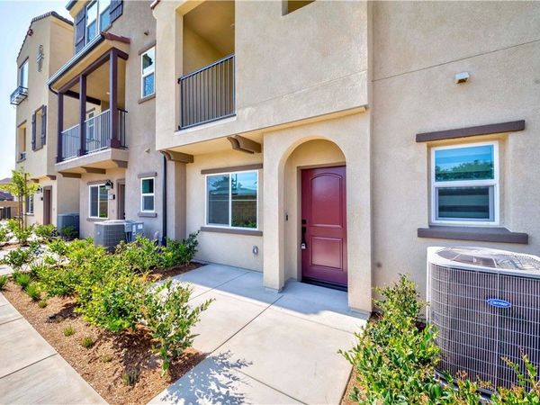 11502 Artesia, Artesia, CA 90701