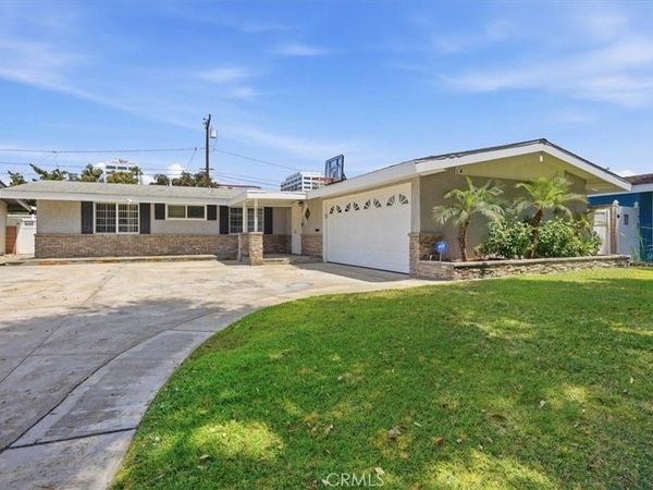 533 S Devon Road, Orange, CA 92868