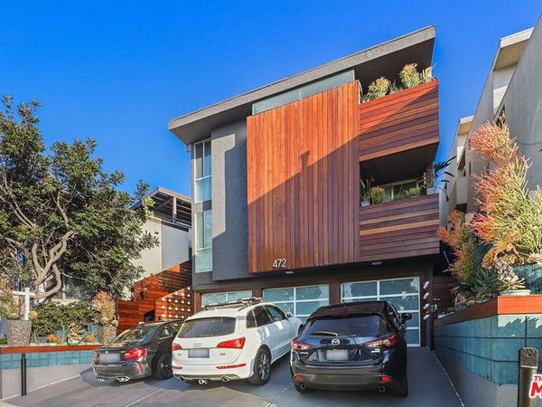 472 Rosecrans Avenue, Manhattan Beach, CA 90266