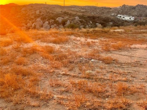 21861 Horseshoe, Nuevo, CA 92567