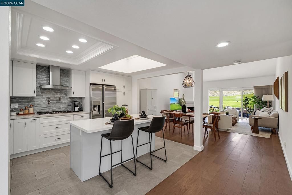 692 Silver Lake Dr, Danville, CA 94526 Main Photo