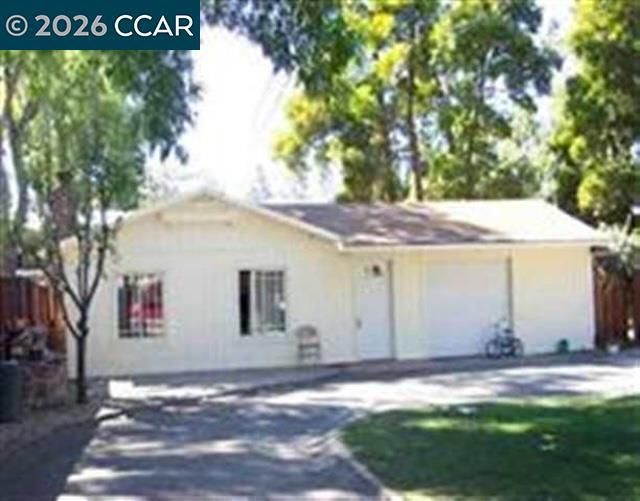 1119 Eureka Ln, Concord, CA 94520 Main Photo