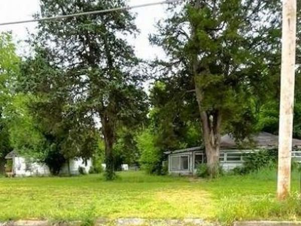 408 E Osage , Nowata, OK 74048