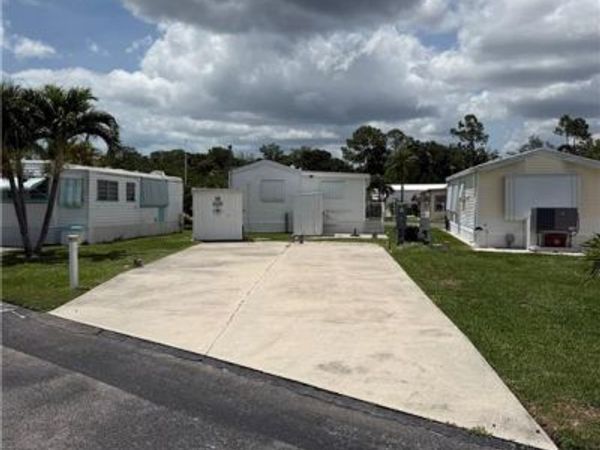 18 Jade DR , NAPLES, FL 34114