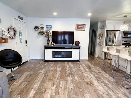 7061 Tranquility Dr, Sacramento, CA 95828 Photo
