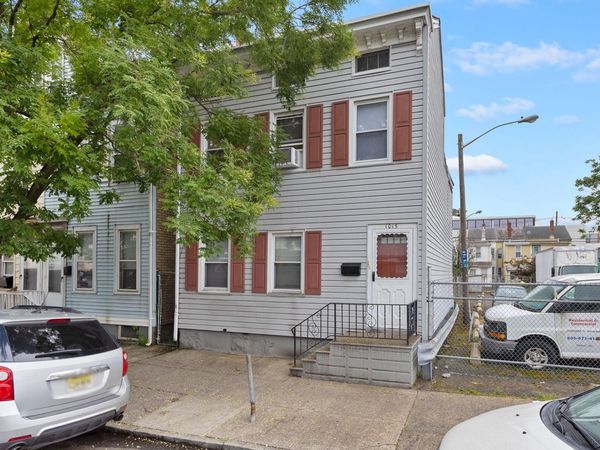 1015 S BROAD STREET, TRENTON, NJ 08611