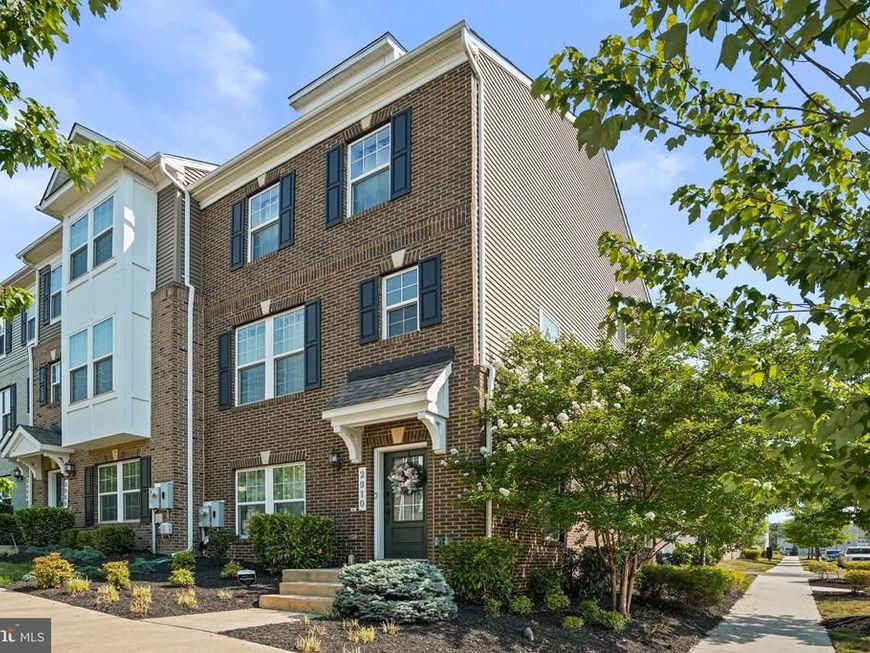 2910 Pinebrook Road, Landover, MD 20785 Main Photo